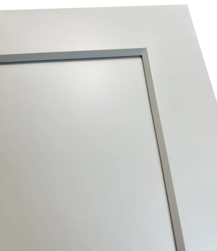 Chamfered cabinet door edge profile